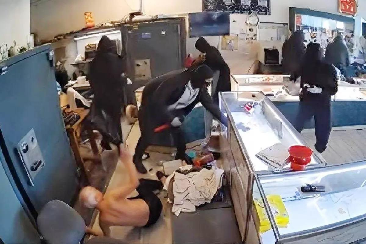 Surveillance camera video shows a smash-and-grab robbery in progress at a San José jewelry store. (Kim Hung Jewelry) - LA Times
https://www.latimes.com/california/story/2025-09-10/masked-thieves-crashed-into-and-ransack-their-jewelry-store-now-a-california-family-may-call-it-quits